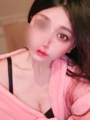 アヴァロンスパの女性