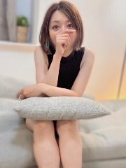 HAKATA胡蝶の女性